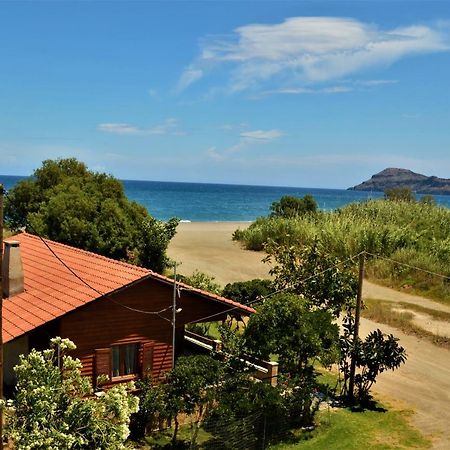 Gerani  Wooden Beach Houseヴィラ エクステリア 写真